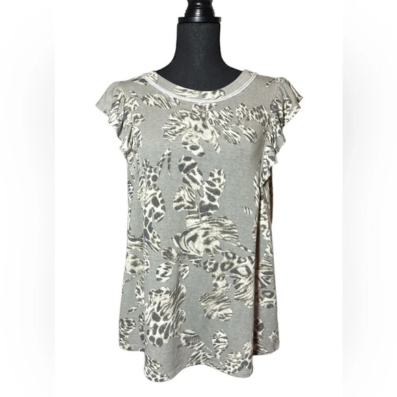 Ces Femme Gray Multi Floral Cheetah Print Top with Ruffle Detail size Large - Picture 1 of 5